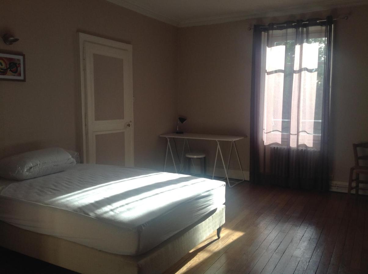 Appartement En Centre Ville เนอแวร์ ภายนอก รูปภาพ